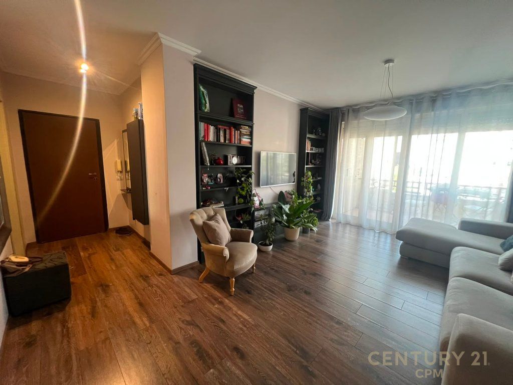 2+1 apartment for sale on Elbasani Street