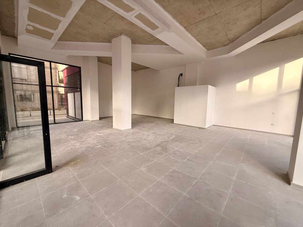 📣 SHITET Ambient Biznesi (Dyqan) 📍 Prane Komunes Se Parisit ✨