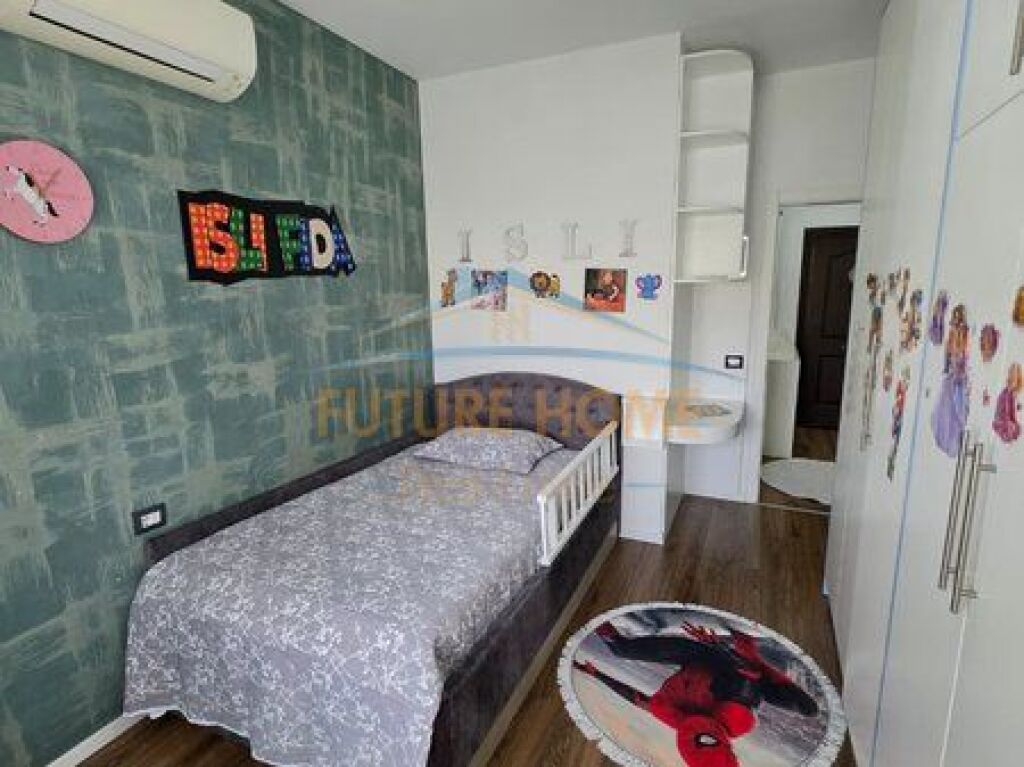 Qera, Apartament 2+1, Fresku, Tiranë.