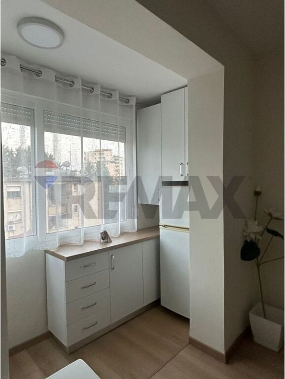 Apartament 1+1 me qira te Pazari i Ri, Tiranë