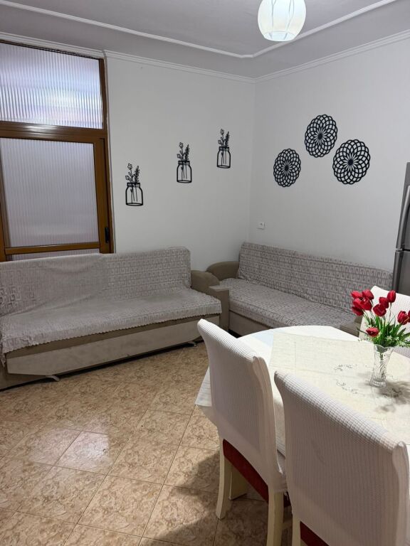 Affitto | Apartament 3 + 1 | Rruga e Dibrës | 650 €/mese
