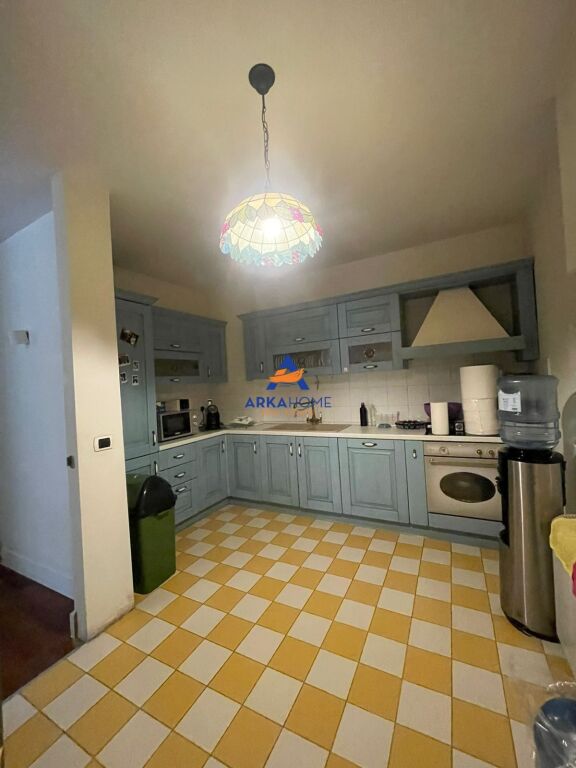 APARTMENT FOR RENT FOR OFFICE 187 M2 "BLLOKU BRIGADA E VIII STREET" 180,000 LEKE
