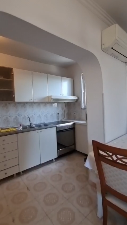 Apartament 3+1 per qera Pazari i Ri !