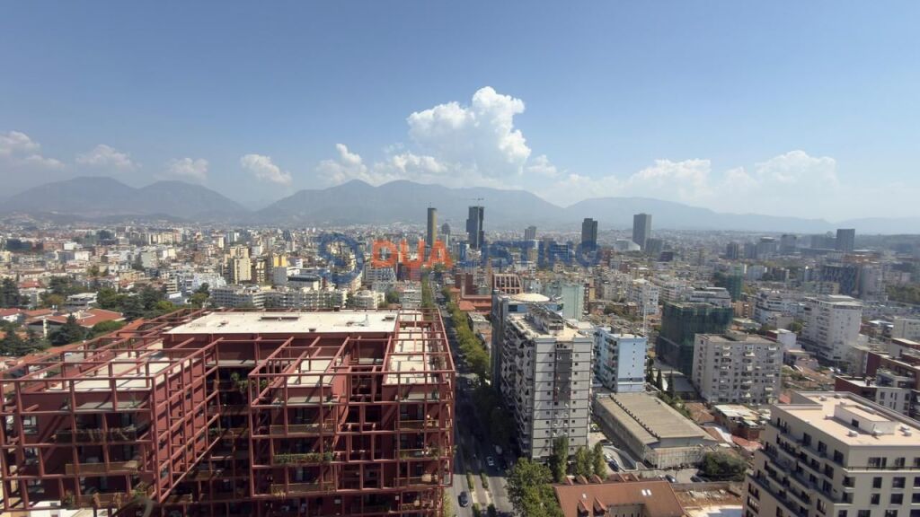 OFFICE SPACE FOR RENT + 🅿️ GARDEN BUILDING | 180 m²