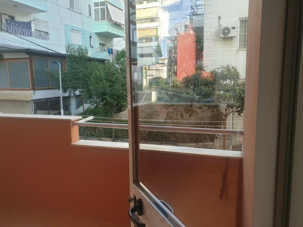 Apartament 1+1 me qira prane Kodra e Diellit