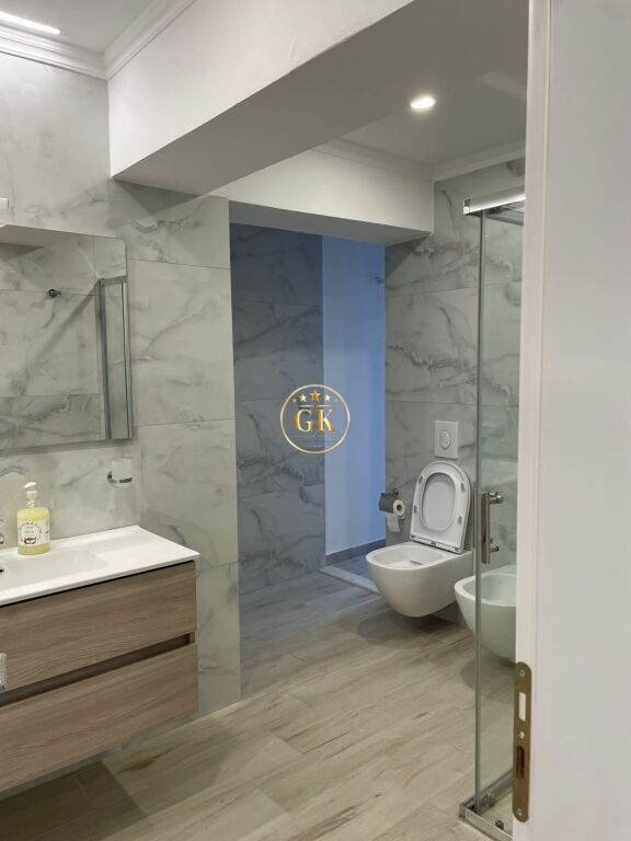20751185🏡 APPARTAMENTO IN AFFITTO 2+1 – Vicino al Flagship Center, Durazzo