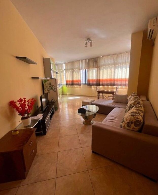 🏡 **SHITET APARTAMENT 1+1 – PRANË BULEVARDIT “ZOGU I PARË”**