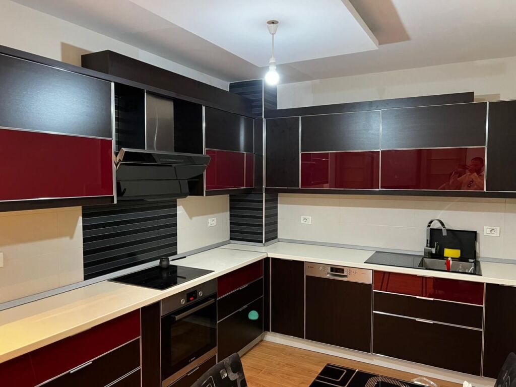 Apartament 2+1 per Qira, Komuna E Parisit.Tirane