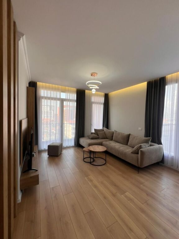 Appartamento 1+1+Veranda in affitto al Nuovo Boulevard