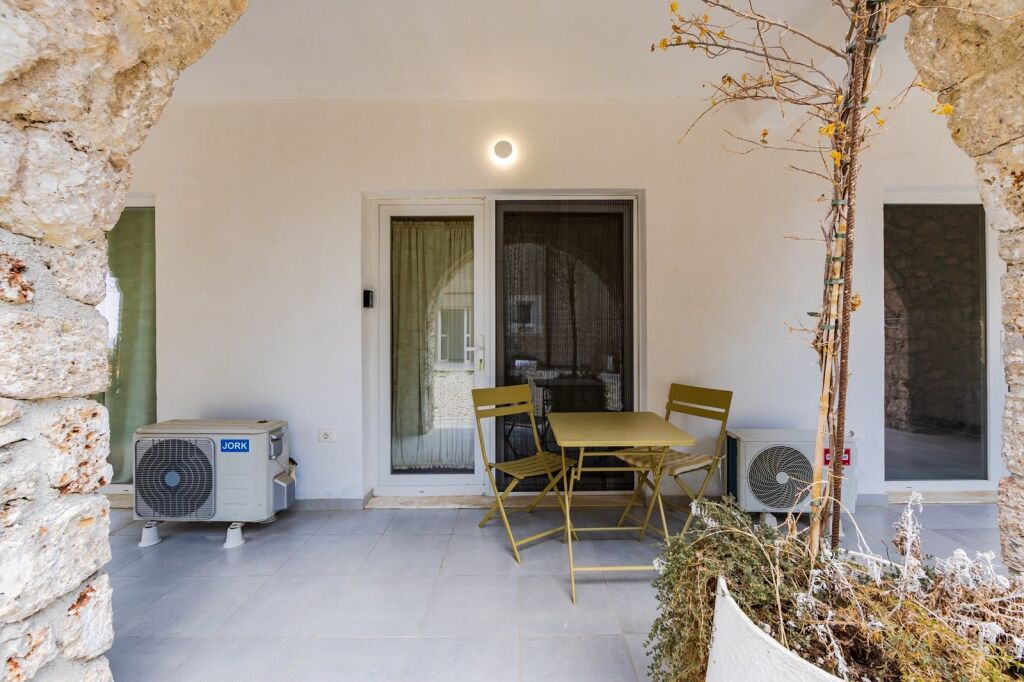 🌊 STUDIO APARTMENT FOR SALE – DHËRMI