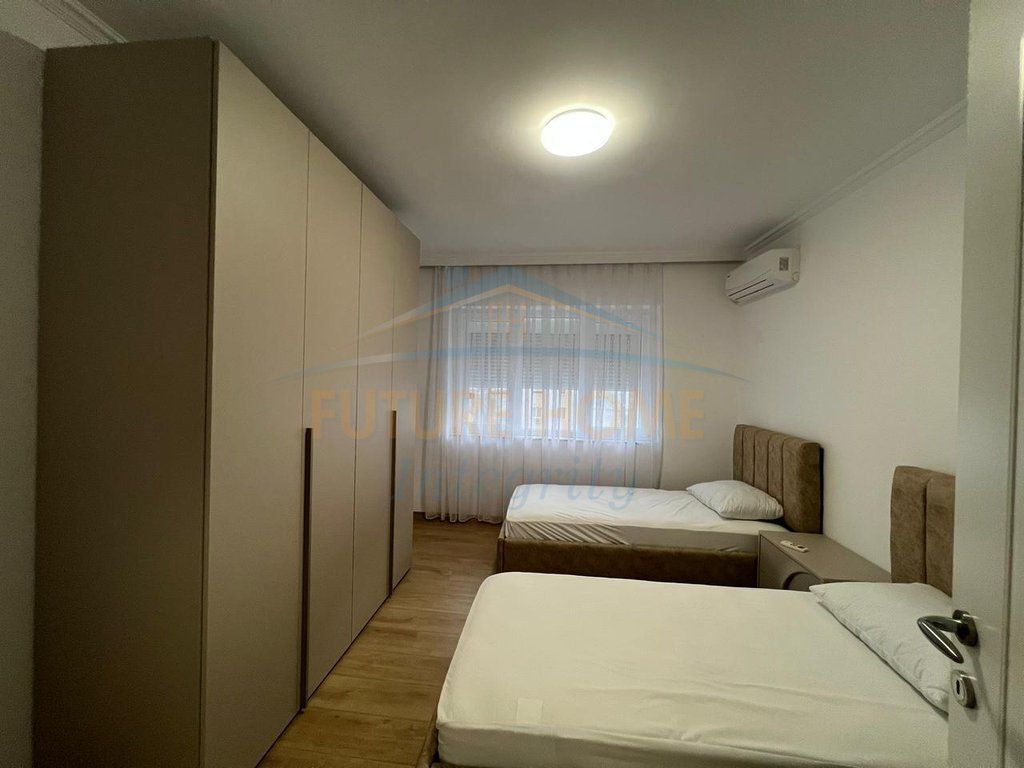 Qera, Apartament 2+1, Pazari i Ri, Tiranë.