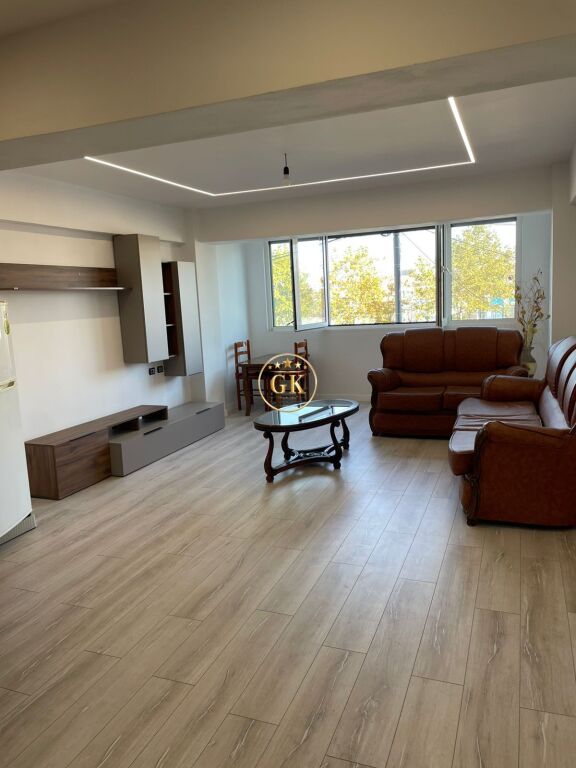 20751185🏡 APPARTAMENTO IN AFFITTO 2+1 – Vicino al Flagship Center, Durazzo