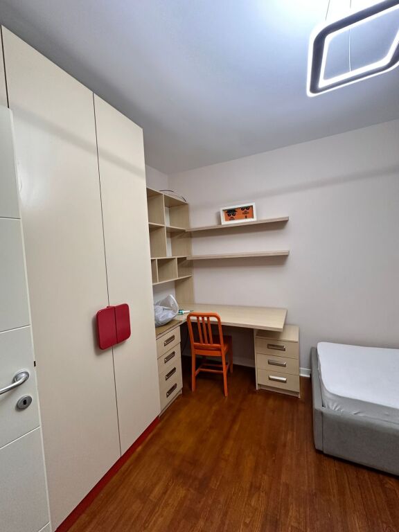 Appartamento in affitto a Xhamllik