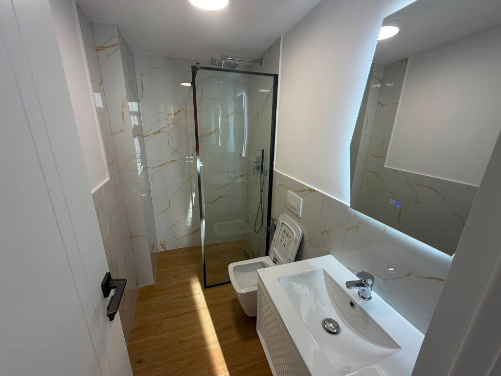 MODERN 2+1 APARTMENT FOR LONG TERM RENT - XHAMIA, VLORE
