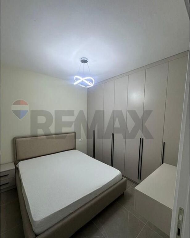 Apartament 1+1 me qira ne Laprake plus post parkimi