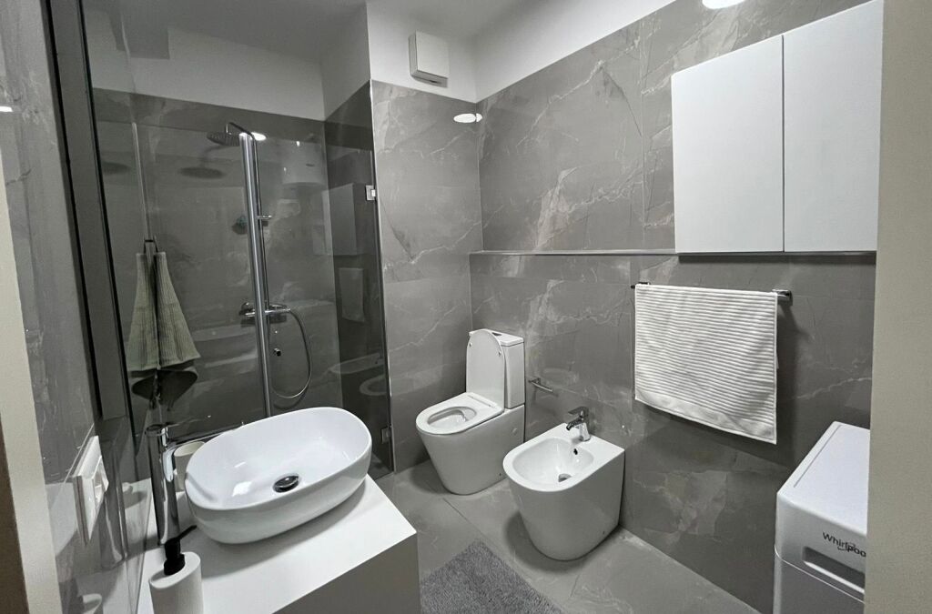 Apartment 2+1+2 at Medresja + Parking Lot