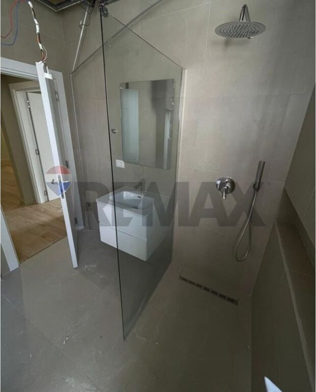 Appartamento - In Vendita - Via Robert Shvarc, Tirana(ID: 530481001-1417)