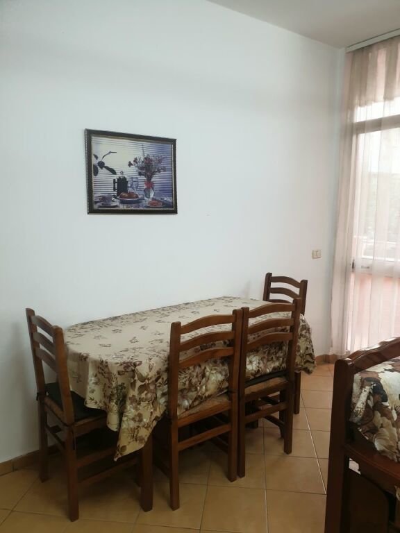 Apartament 1+1 me qira prane Kodra e Diellit