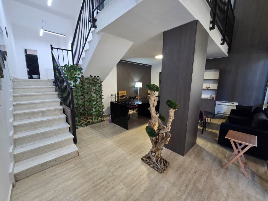 OFFICE FOR RENT DUPLEX 92 M2 NEW MARKET 100,000 LEKE FH-91026