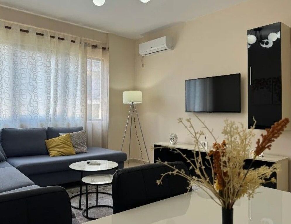 📌 JEPET ME QIRA | APARTAMENT 1+1 – MISTOMAME