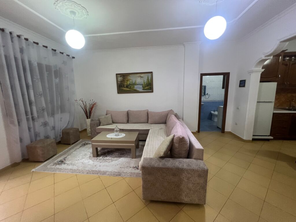 Apartament 2+1 me qera tek Siri Kodra