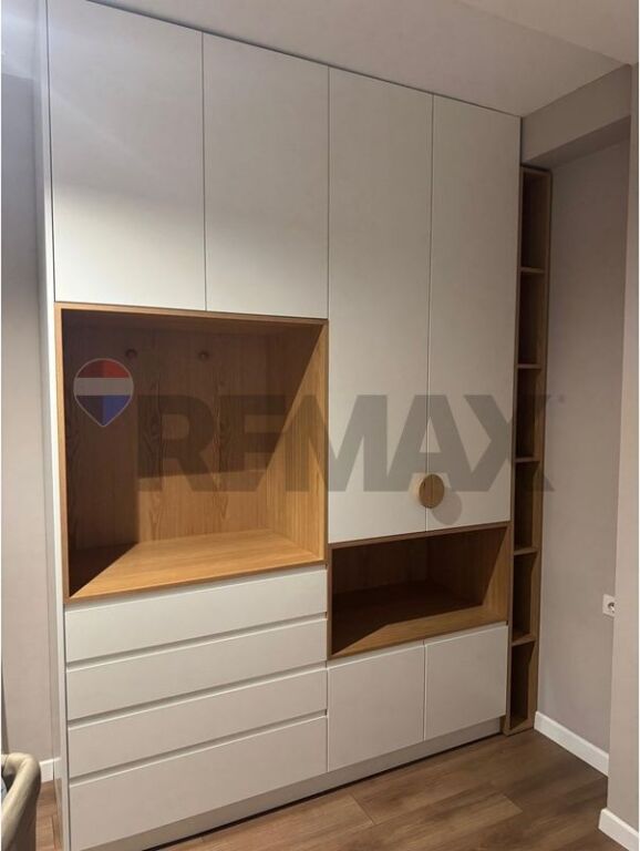 Shitet apartament 2+1 te Univers City, Tiranë