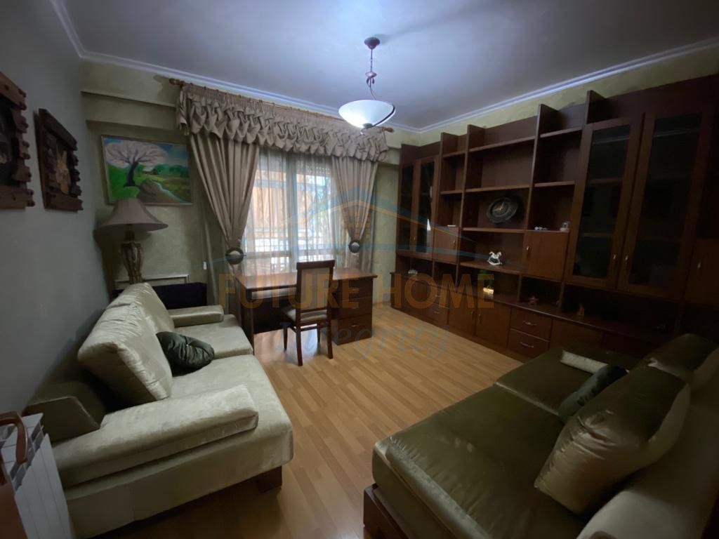 Qera, Apartament 3+1+2, Zogu i Zi, Tiranë.