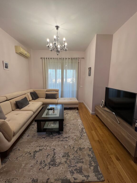 Apartament 2+1 per shitje tek kompleksi golden park tek amerikan 3