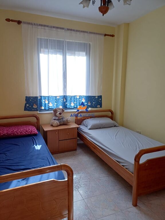 JEPET APARTAMENT ME QERA 2+1 "ZOGU I ZI" 800 EURO