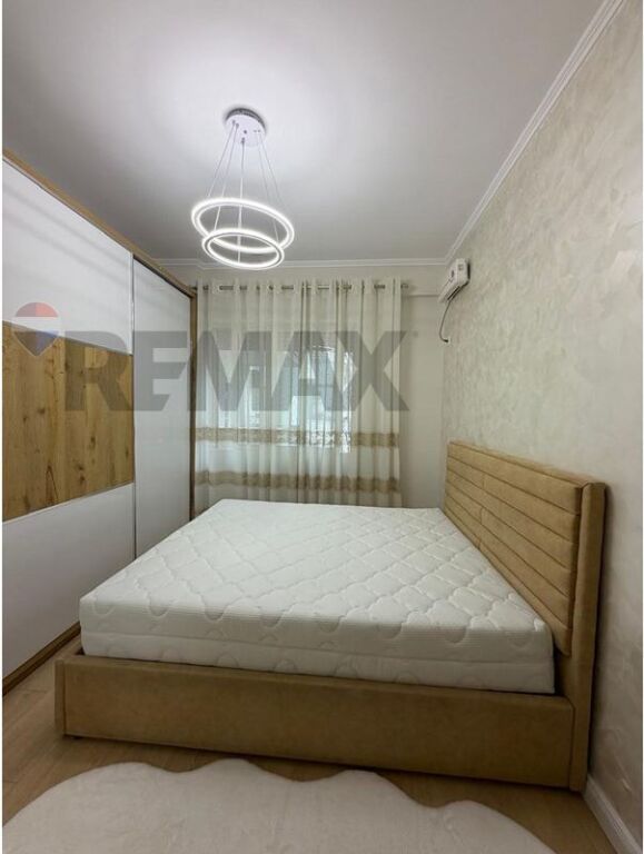 Shitet Apartament 1+1Kompleksi Golden Park