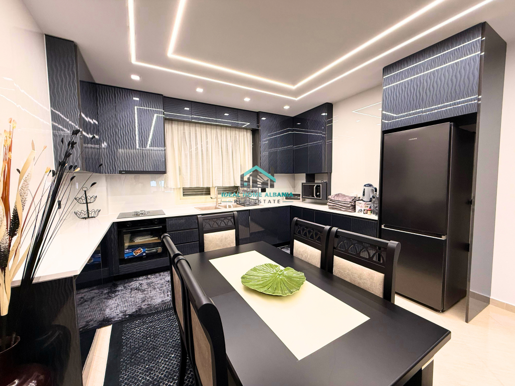 APPARTAMENTO 2+1 IN AFFITTO – LUNGOMARE, VLORË