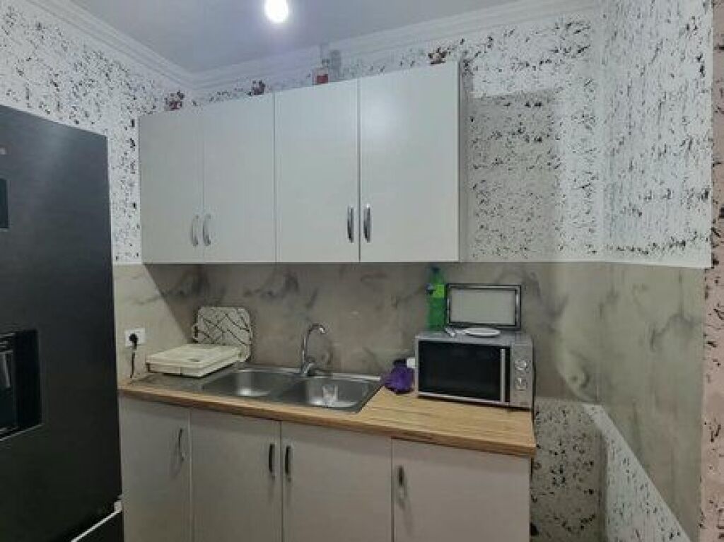 Qera , Apartament 1+1 , Pallati me Shigjeta , Tirane