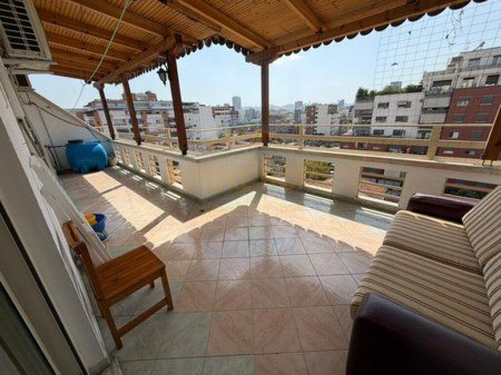 In vendita, Appartamento 3+1+Veranda, Selvia, Liceo Partizani, Tirana