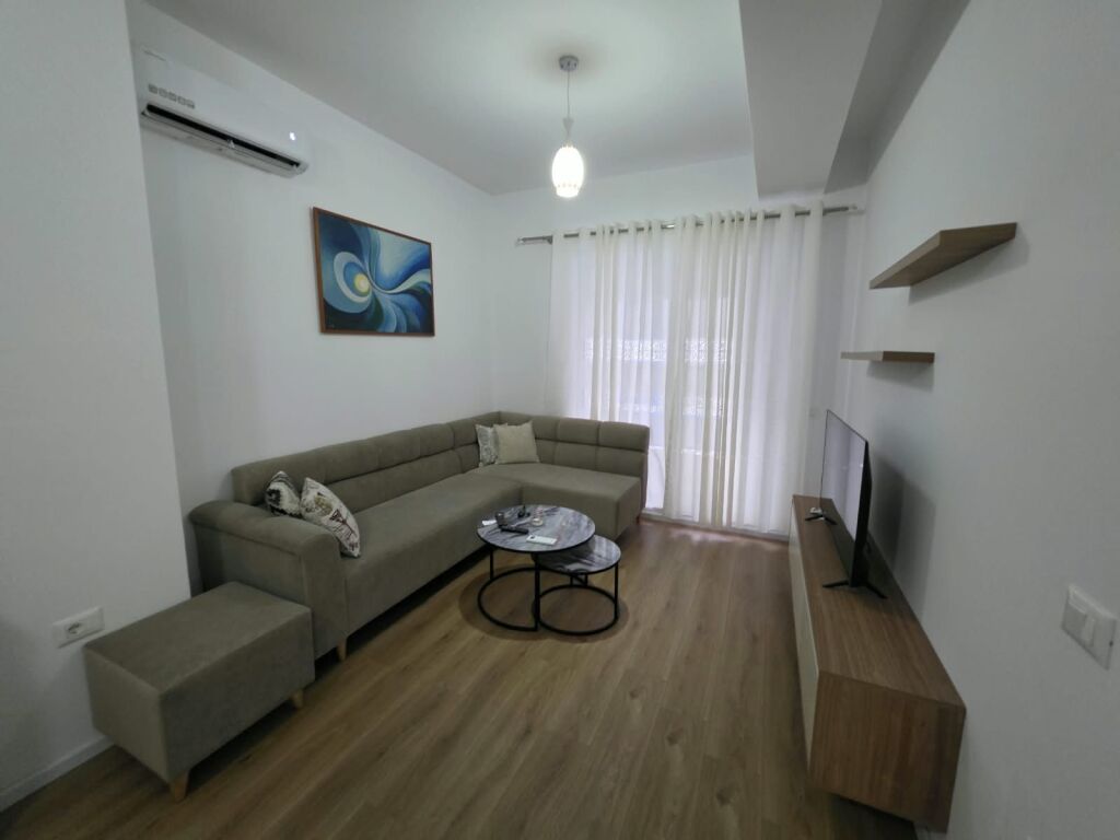 🏡 Appartamento 1+1 in affitto  📍 Ali Demi, Residenza Kaimi💰 Prezzo: 45.000 Lek/Mese