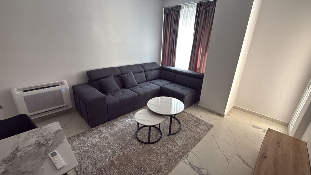 Jepet Me Qera Apartament 1+1+1 Ballkon