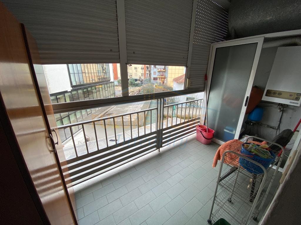 Qera, Apartament 3+1+2, Zogu i Zi, Tiranë.