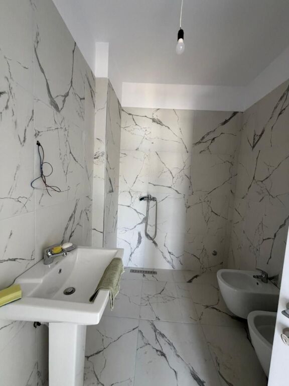 APPARTAMENTO + PARCHEGGIO IN AFFITTO – UNIVERS CITY