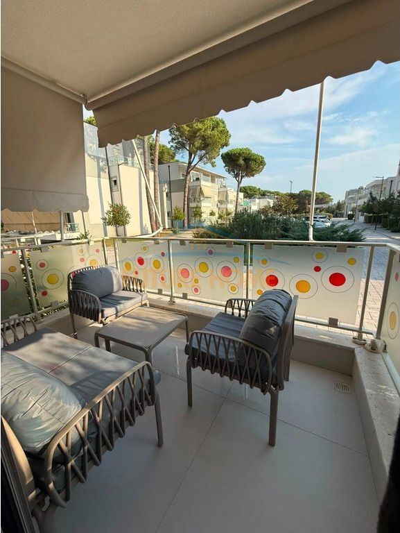 Disponojmë Apartament 1+1+ Post Parkimi për shitje Gjiri Lalëzit, Perla Resort