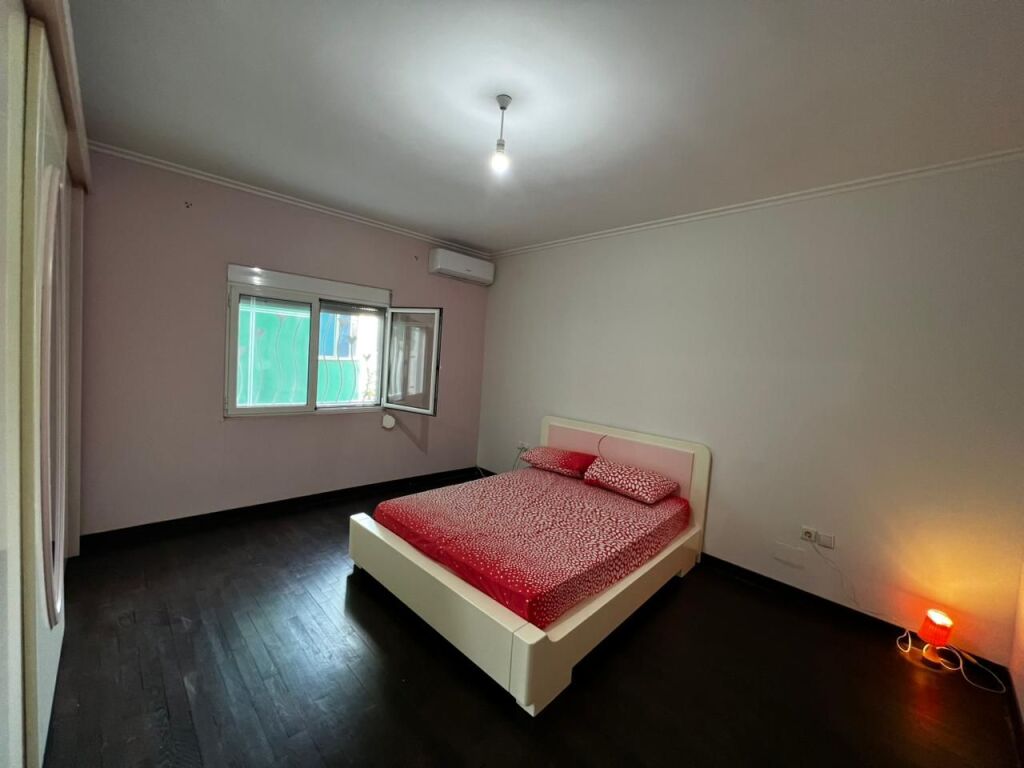 Apartament 2+1 per Qira, Komuna E Parisit.Tirane