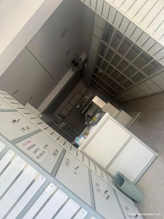 Dyqan Me Qera Tek Medreseja (ID BD2194) Tirane