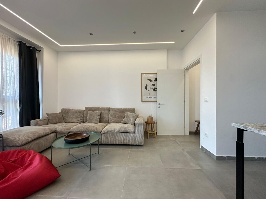 🏡 **JEPET ME QIRA – APARTAMENT 1+1**  📍 **Garden Building**
