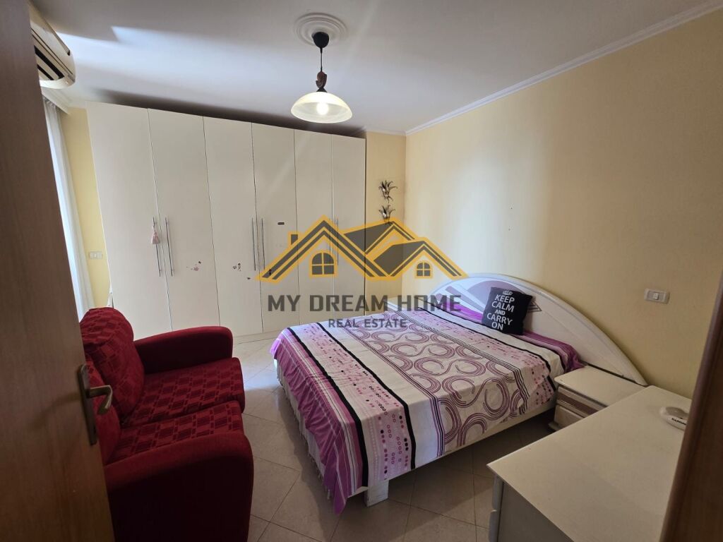 Shitet Apartament 2+1+2+3 Ballkone me Pamje Deti ne Vollga