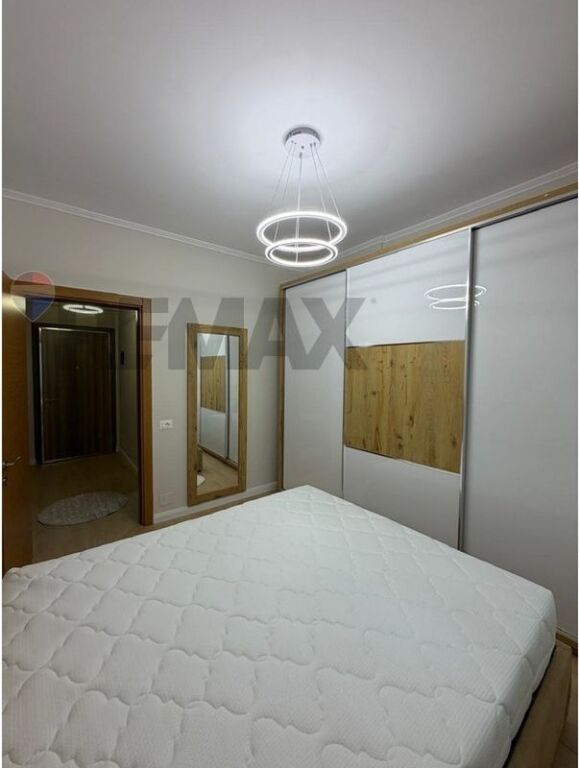 Shitet Apartament 1+1Kompleksi Golden Park