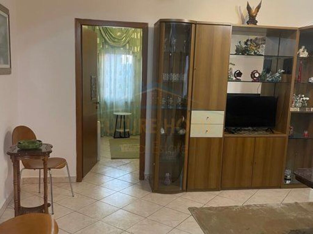 Qera, Apartament 2+1, Stacioni i Trenit, Tiranë