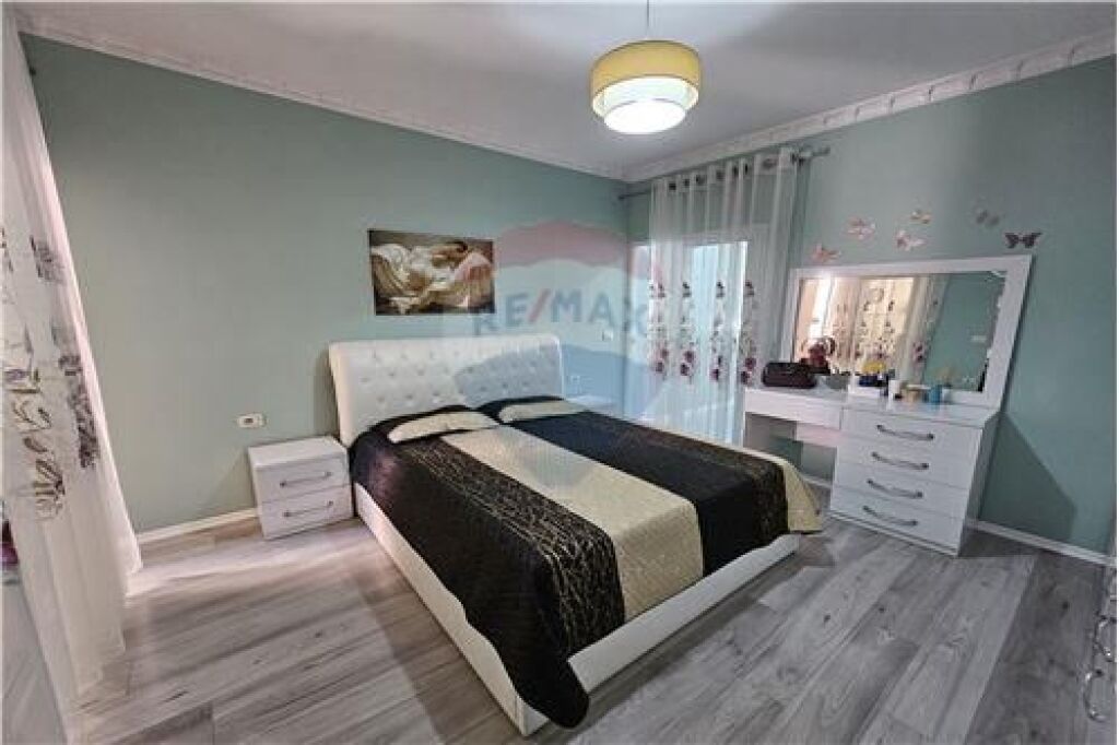 Apartament 2+1 per shitje tek Rruga Frang Bardhi,  Kodra e Diellit