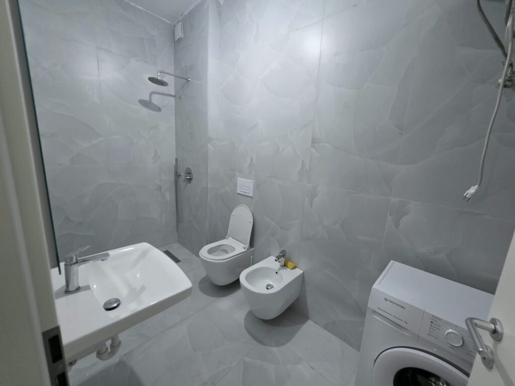 🏡 Appartamento 1+1 in affitto  📍 Ali Demi, Residenza Kaimi💰 Prezzo: 45.000 Lek/Mese