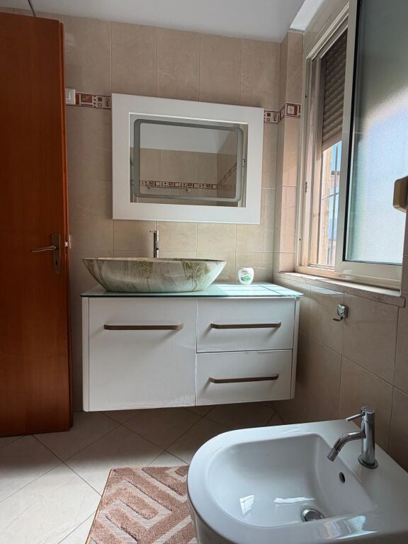 Qera | Penthouse 3 + 1+Bllk | Astir | 950 €/muaj