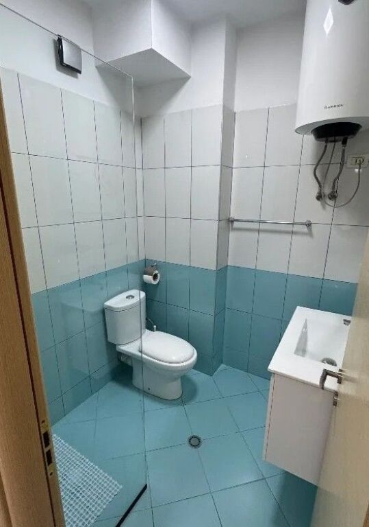 📌 JEPET ME QIRA | APARTAMENT 1+1 – MISTOMAME