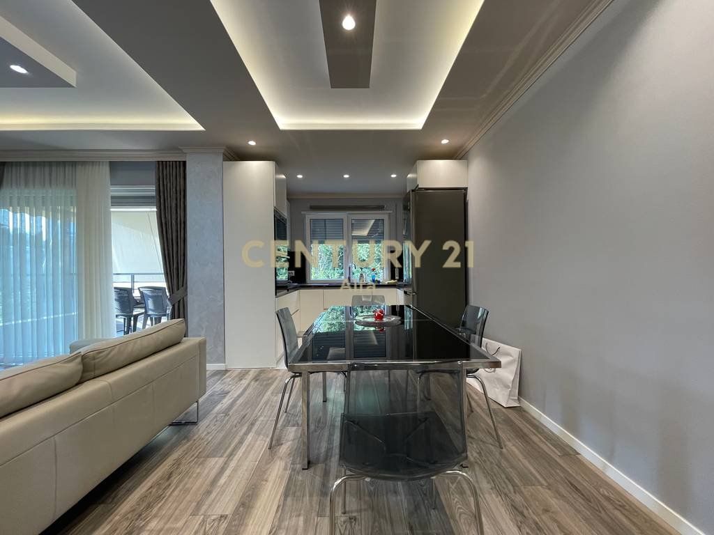 QIRA, APARTAMENT MODERN 1+1 + POST PARKIMI, SUNRISE RESIDENCE - TEG