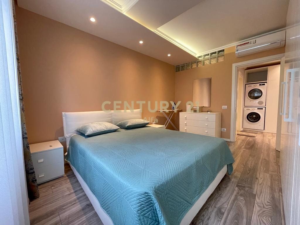QIRA, APARTAMENT MODERN 1+1 + POST PARKIMI, SUNRISE RESIDENCE - TEG